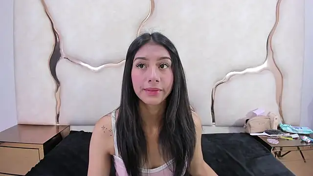 Mia clark18 online show from 12/04/25, 06:16