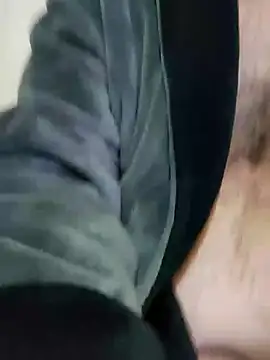 Snapshot of Christian-77 chatting on 10/07/25, 03:47 Christian-77 online show from 10/07/25, 03:47