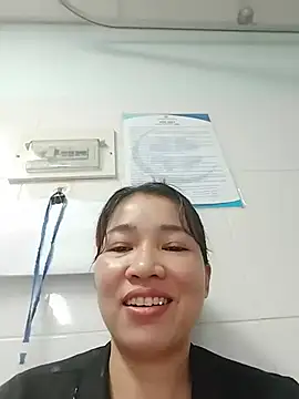 Snapshot of ladzy_sexy chatting on 07/19/26, 12:36 ladzy sexy online show from 07/19/26, 12:36