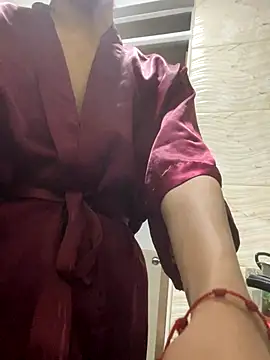 SiaraRealist online show from 11/03/25, 12:02