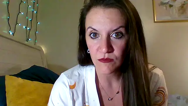 easy briezy online show from 11/05/25, 02:11