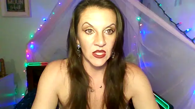 easy briezy online show from 12/03/25, 03:03