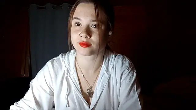 Snapshot of QuiveredFrown chatting on 10/07/25, 05:43 QuiveredFrown online show from 10/07/25, 05:43