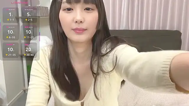 Snapshot of mai-chan_ chatting on 11/25/25, 02:55 mai-chan online show from 11/25/25, 02:55