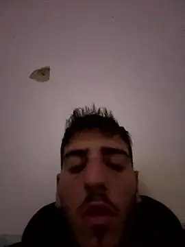 Snapshot of Tommy_horny20 chatting on 01/10/26, 03:58 Tommy horny20 online show from 01/10/26, 03:58