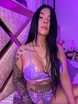 Snapshot of Kiity- chatting on 11/08/25, 04:34 Kiity- online show from 11/08/25, 04:34