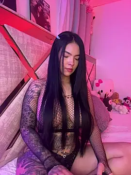 Snapshot of Kiity- chatting on 11/18/25, 03:45 Kiity- online show from 11/18/25, 03:45