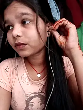 Snapshot of Gb_sunena chatting on 10/10/25, 08:02 Gb sunena online show from 10/10/25, 08:02