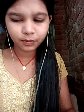 Snapshot of Gb_sunena chatting on 10/11/25, 08:57 Gb sunena online show from 10/11/25, 08:57