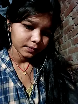 Snapshot of Gb_sunena chatting on 10/11/25, 09:02 Gb sunena online show from 10/11/25, 09:02