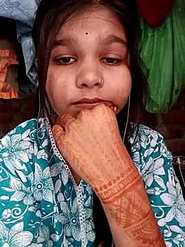 Snapshot of Gb_sunena chatting on 10/12/25, 09:08 Gb sunena online show from 10/12/25, 09:08