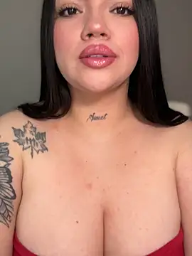 dulcemarianh  online show from 04/10/26, 07:57