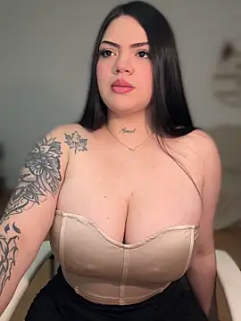 dulcemarianh  online show from 05/27/26, 07:05