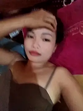 Snapshot of Rabbit-small chatting on 10/16/25, 08:37 Rabbit-small online show from 10/16/25, 08:37