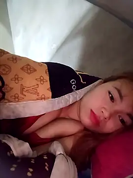 Snapshot of Rabbit-small chatting on 01/08/26, 10:23 Rabbit-small online show from 01/08/26, 10:23