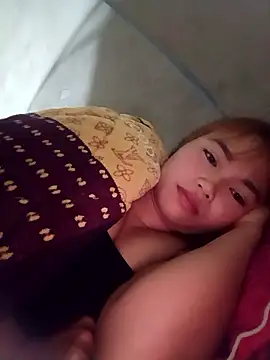 Snapshot of Rabbit-small chatting on 01/16/26, 04:44 Rabbit-small online show from 01/16/26, 04:44