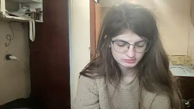 Snapshot of NikaXZimax chatting on 11/06/25, 06:47 NikaXZimax online show from 11/06/25, 06:47