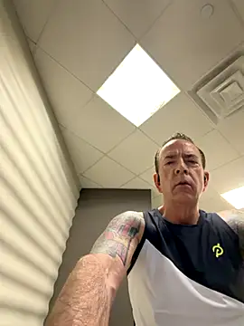 Snapshot of Crazy_Mike1 chatting on 10/10/25, 11:20 Crazy Mike1 online show from 10/10/25, 11:20