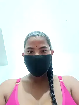 Hot radhaji online show from 10/25/25, 12:13