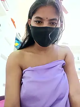 Hot radhaji online show from 01/11/26, 10:42