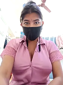 Hot radhaji online show from 02/19/26, 01:45