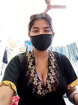 Hot radhaji online show from 02/20/26, 06:26