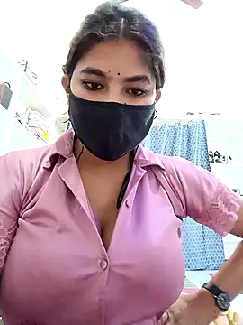 Hot radhaji online show from 04/14/26, 04:02