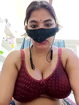 Hot radhaji online show from 04/25/26, 01:52
