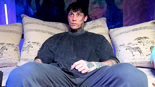 Snapshot of Anubisgods chatting on 01/11/26, 05:45 Anubisgods online show from 01/11/26, 05:45