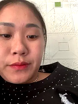 Snapshot of Misu-u chatting on 10/28/25, 02:15 Misu-u online show from 10/28/25, 02:15