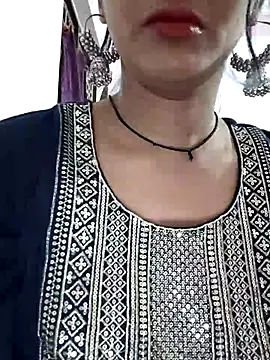 Janu-hasena online show from 11/18/25, 01:44