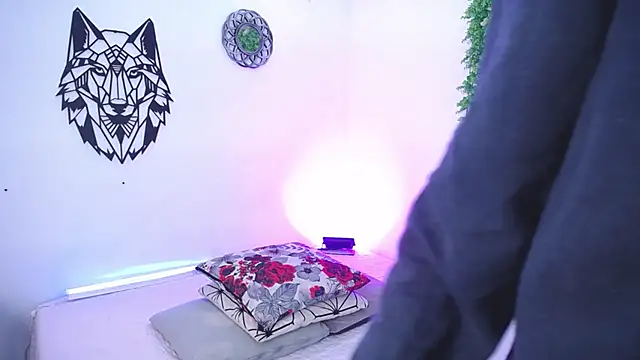 Snapshot of Emo_Boy_ chatting on 11/30/25, 12:31 Emo Boy online show from 11/30/25, 12:31