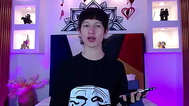 Snapshot of Emo_Boy_ chatting on 02/14/26, 08:05 Emo Boy online show from 02/14/26, 08:05