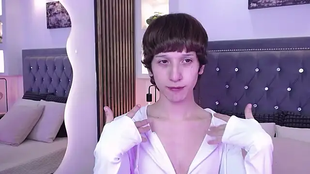 Emo Boy  online show from 05/16/26, 09:13