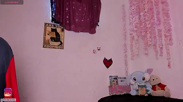 Emilycollei online show from 11/25/25, 01:44