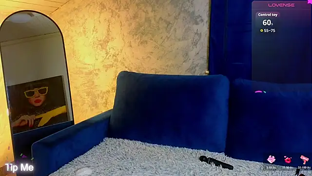 Snapshot of _YourSubmissive_ chatting on 07/04/26, 05:02 YourSubmissive online show from 07/04/26, 05:02