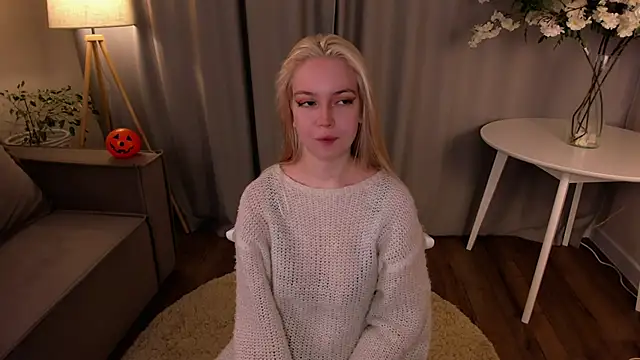 TinaStevenson online show from 10/29/25, 09:38