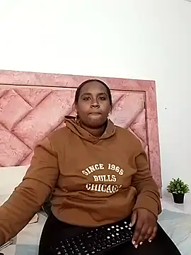 NaomiGrace  online show from 12/16/25, 10:53