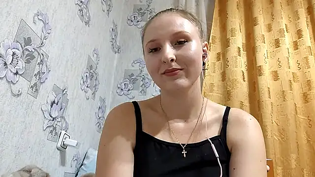 Snapshot of AlexisBaIler chatting on 10/08/25, 11:52 AlexisBaIler online show from 10/08/25, 11:52