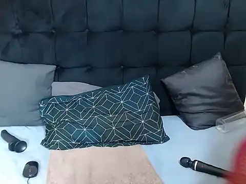 CaramelBootty online show from 11/23/25, 03:23