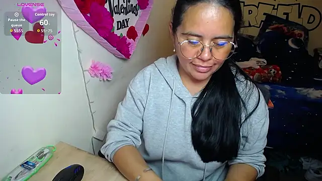 Miss  kendra  online show from 03/28/26, 01:05