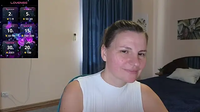 Snapshot of Mirabelle_Velvet chatting on 10/21/25, 07:31 Mirabelle Velvet online show from 10/21/25, 07:31