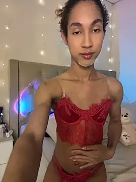 Snapshot of Chloe_Celeste chatting on 08/06/26, 03:19 Chloe Celeste online show from 08/06/26, 03:19