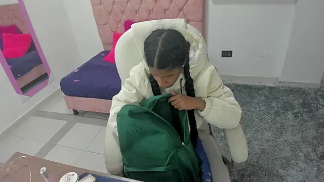 thianahorny online show from 01/15/26, 11:15