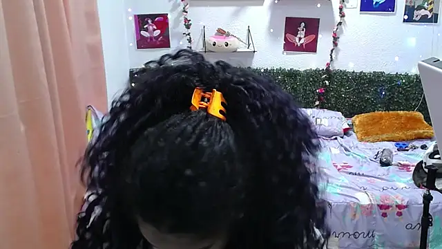 thianahorny online show from 05/08/26, 01:05