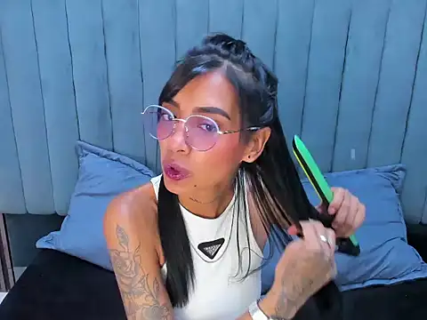 KarlaSlutSkinny   online show from 04/08/26, 08:20