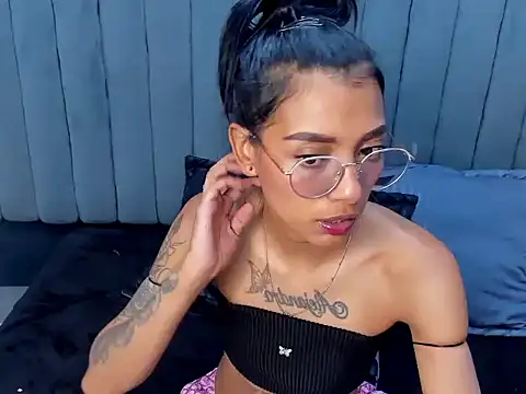 KarlaSlutSkinny   online show from 04/10/26, 09:30