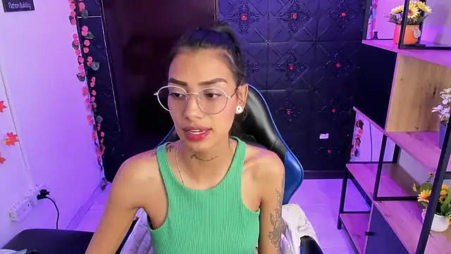 KarlaSlutSkinny   online show from 07/18/26, 09:18