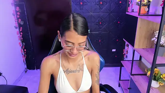 KarlaSlutSkinny   online show from 07/19/26, 06:00