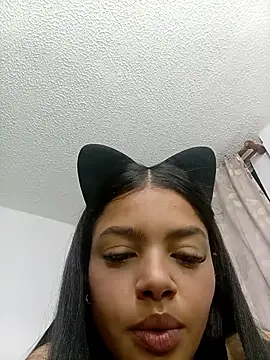 MeganHillss online show from 11/06/25, 06:58